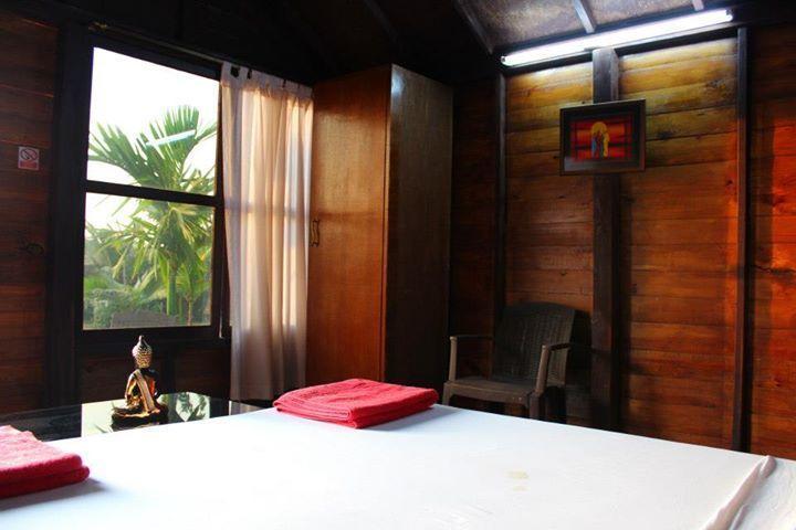 Rock Water Resort Morjim Oda fotoğraf